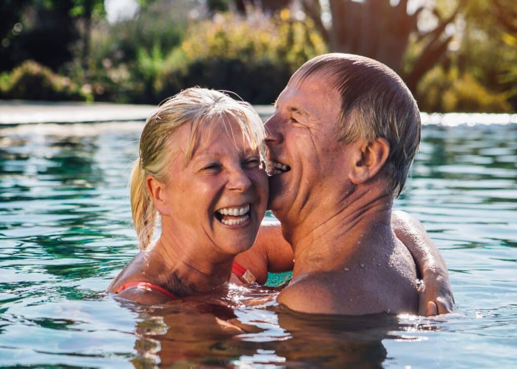 Piscine connectée : avantages et solutions